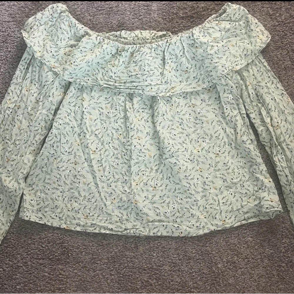 a.n.a Light Green Floral Off-Shoulder Blouse